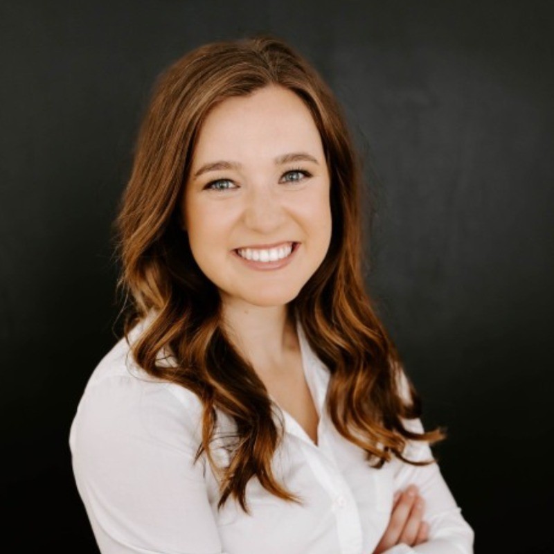 Professional headshot of Stephanie Kueppers